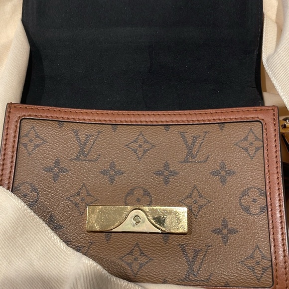 Louis Vuitton Mini-Dauphine Monogram Reverse - Picture 15 of 16